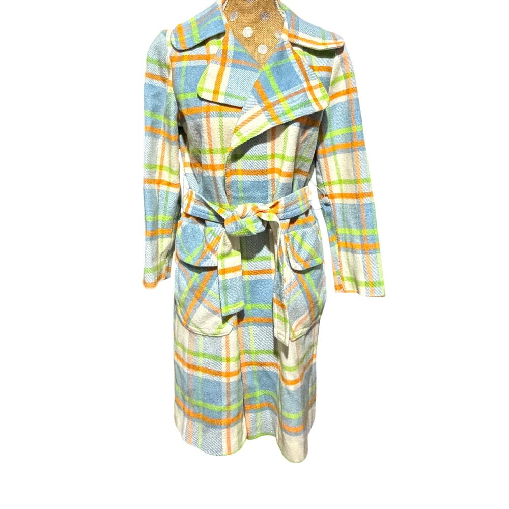 Vintage Women Plaid Wool Coat- EUC